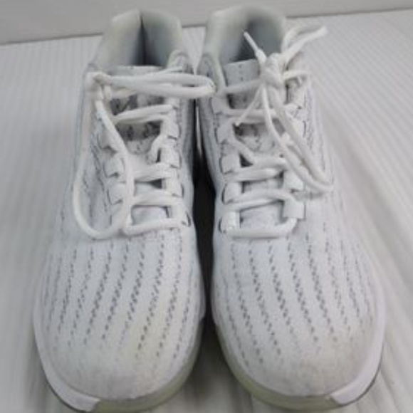 Nike Air Jordans-White-Men size 9 main image 8